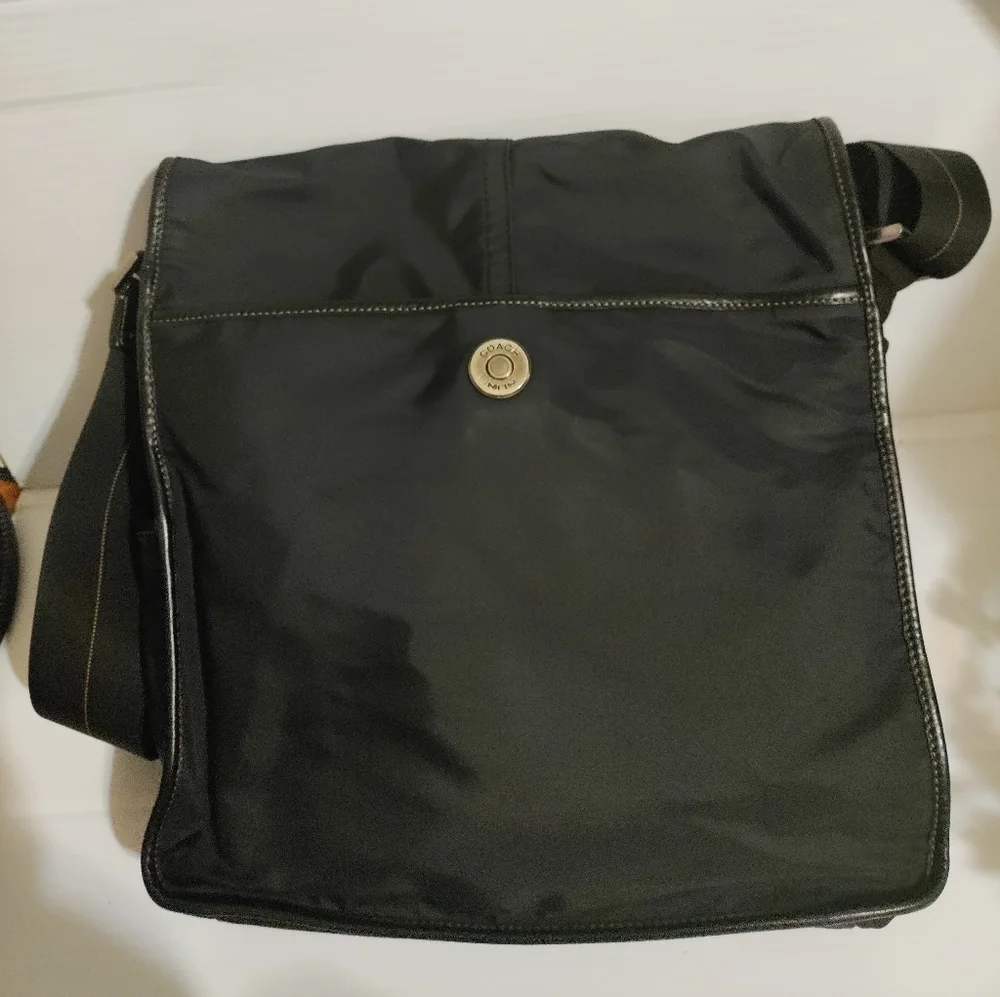🗼RARE🗼Coach unisex black nylon messenger bag 5373